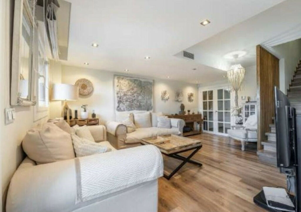 Penthouse Benalmadena Málaga - image 2