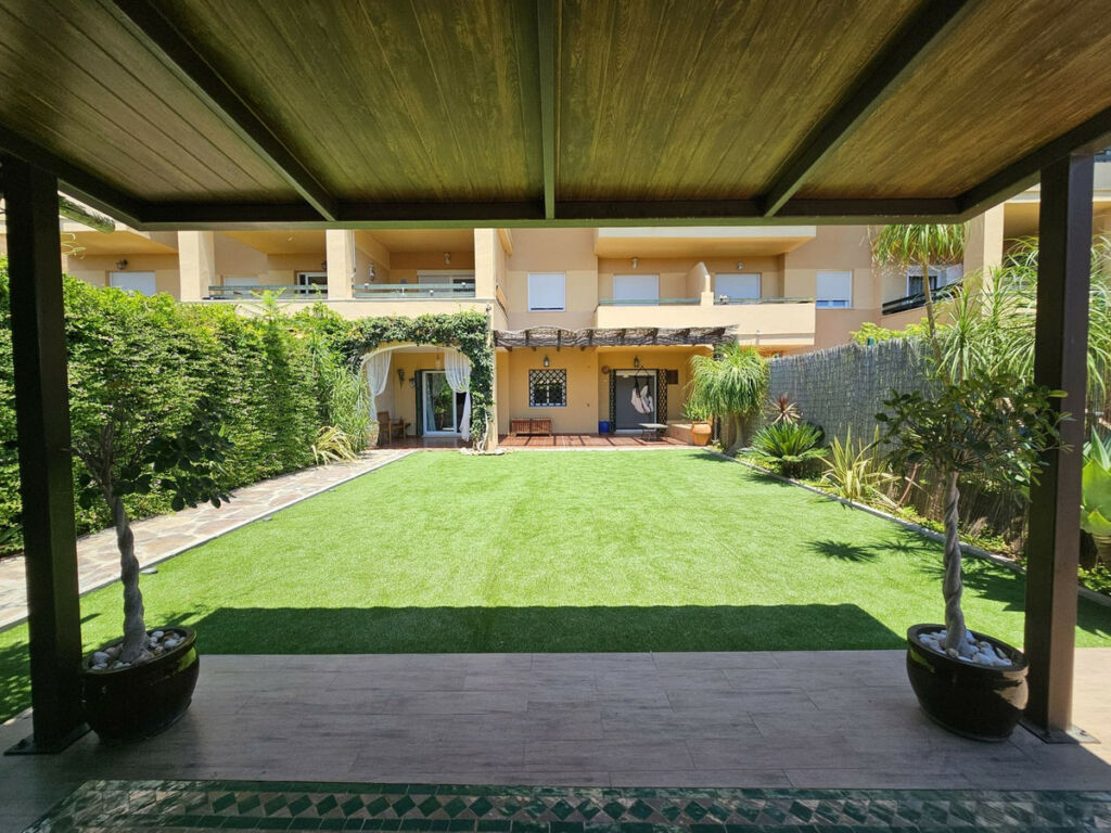 Ground Floor Apartment Selwo Málaga - image 2