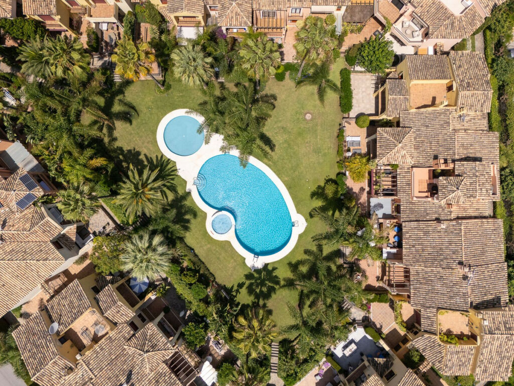 Townhouse Marbella Málaga - image 2