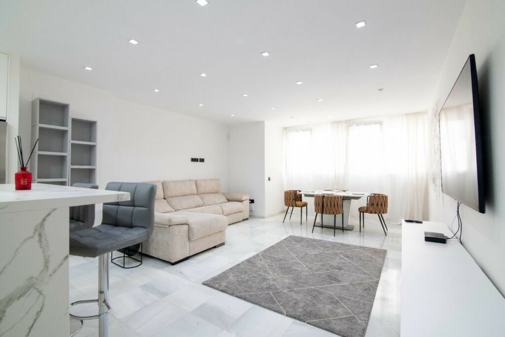 Middle Floor Apartment Puerto Banús Málaga