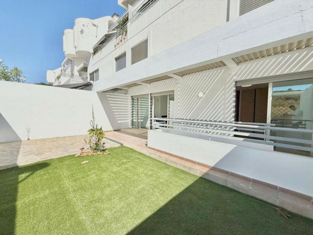 Ground Floor Apartment La Cala de Mijas Málaga - image 2