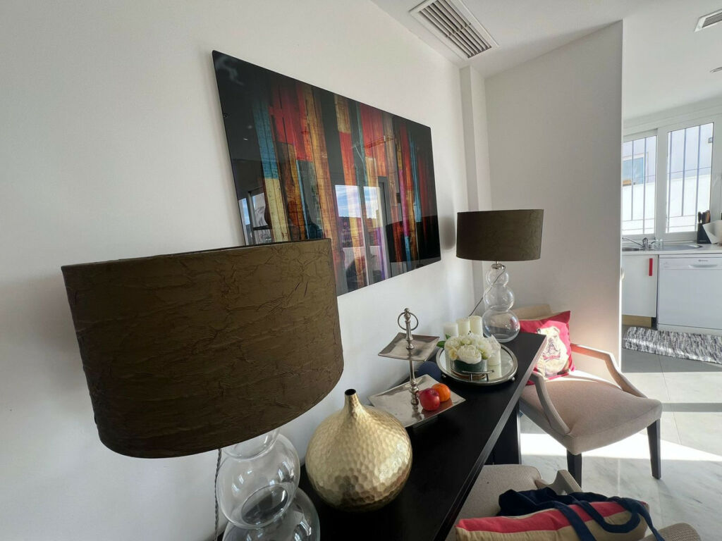 Top Floor Apartment Estepona Málaga - image 2