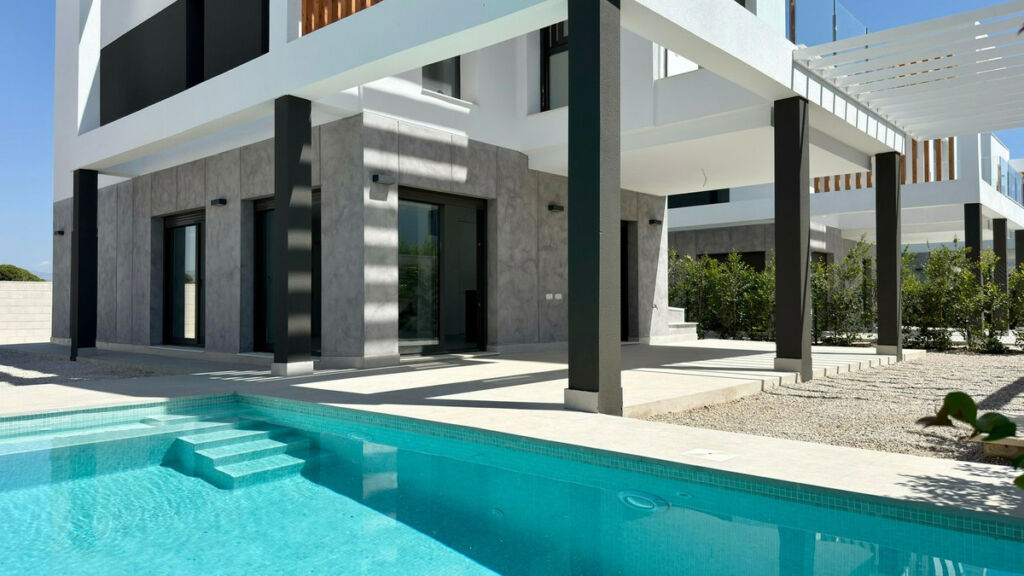 Detached Villa Muchamiel Alicante - image 2