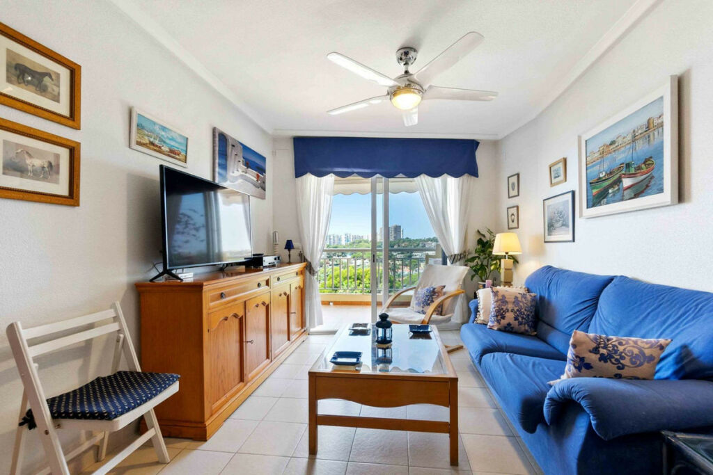 Middle Floor Apartment Campoamor Alicante - image 2