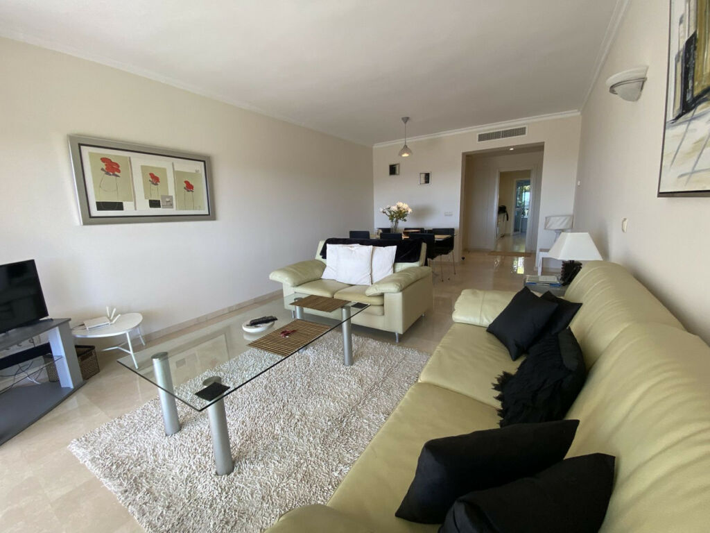 Ground Floor Apartment La Quinta Málaga - image 2