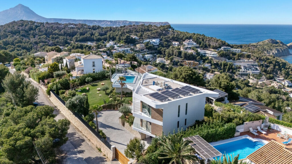 Detached Villa Javea Alicante - image 2
