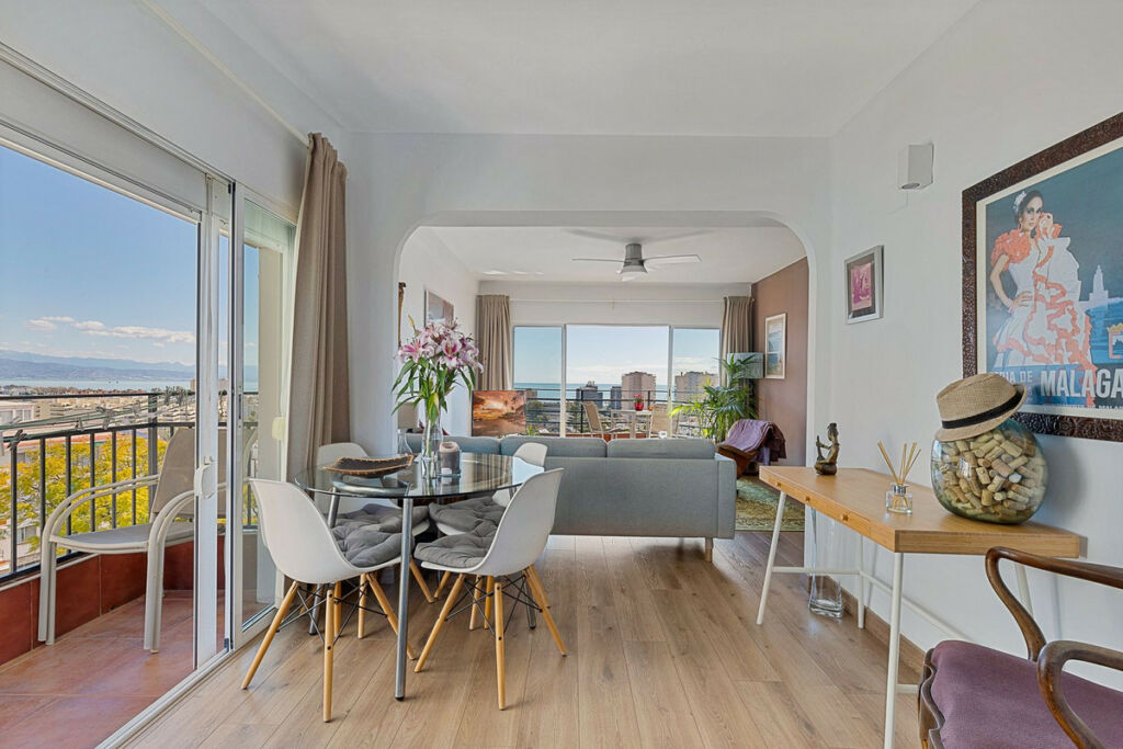 Middle Floor Apartment Torremolinos Málaga - image 2