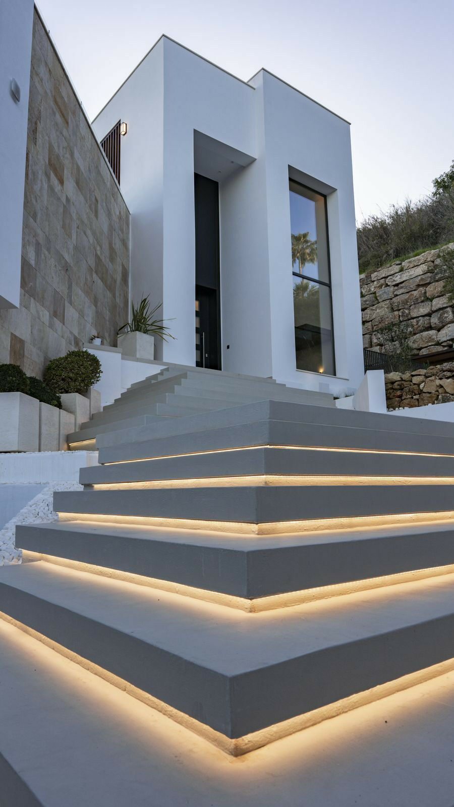 Detached Villa Benahavís Málaga - image 2
