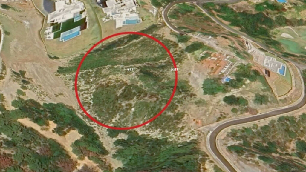 Residential Plot Benahavís Málaga - image 2