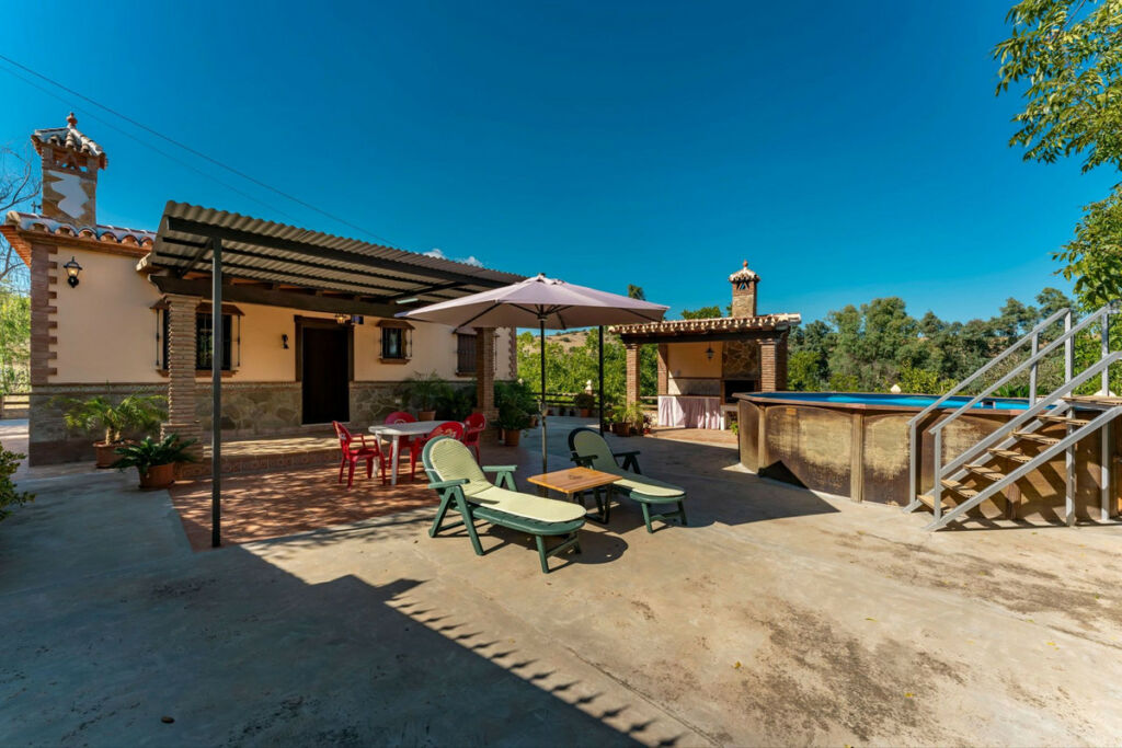 Detached Villa Coín Málaga - image 2