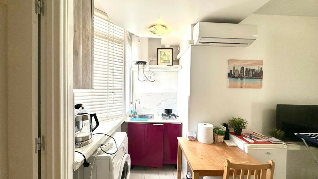 Middle Floor Apartment Torrevieja Alicante - image 2