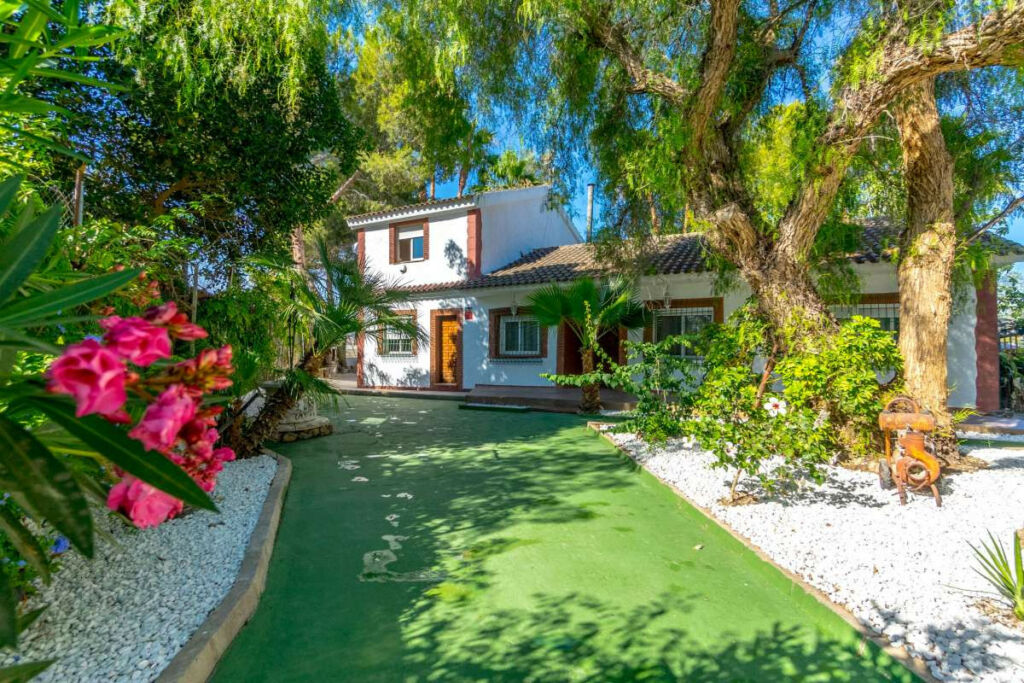 Detached Villa Orihuela Alicante - image 2