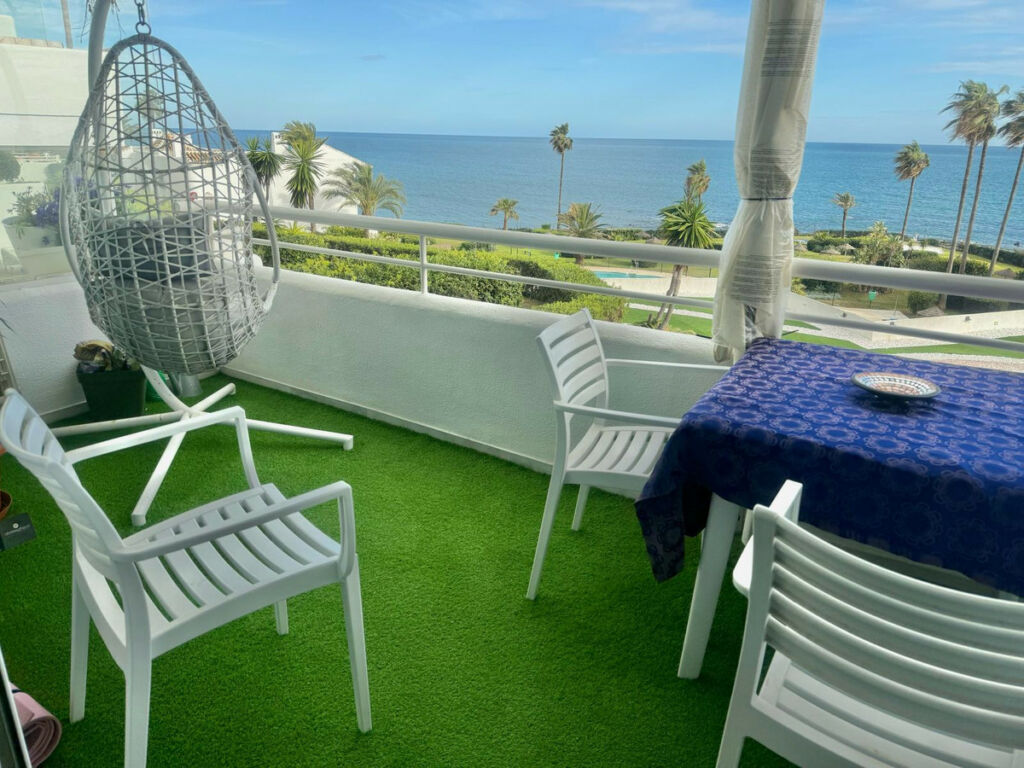 Middle Floor Apartment Mijas Costa Málaga - image 2