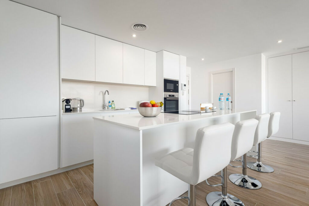 Middle Floor Apartment La Cala de Mijas Málaga - image 2