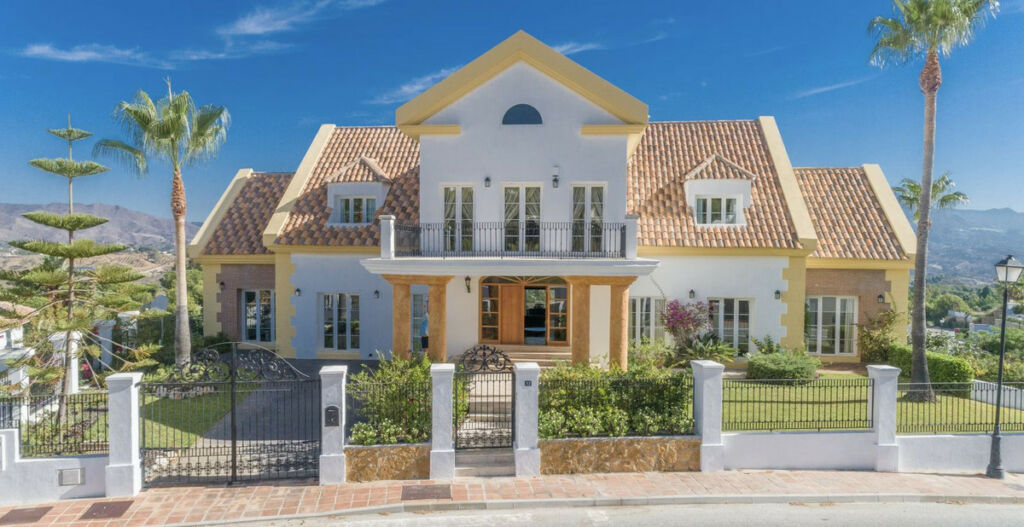 Detached Villa La Cala Golf Málaga - image 2