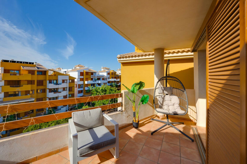 Penthouse Punta Prima Alicante - image 2
