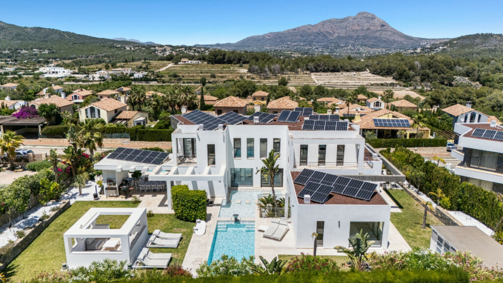 Detached Villa Javea Alicante - image 2