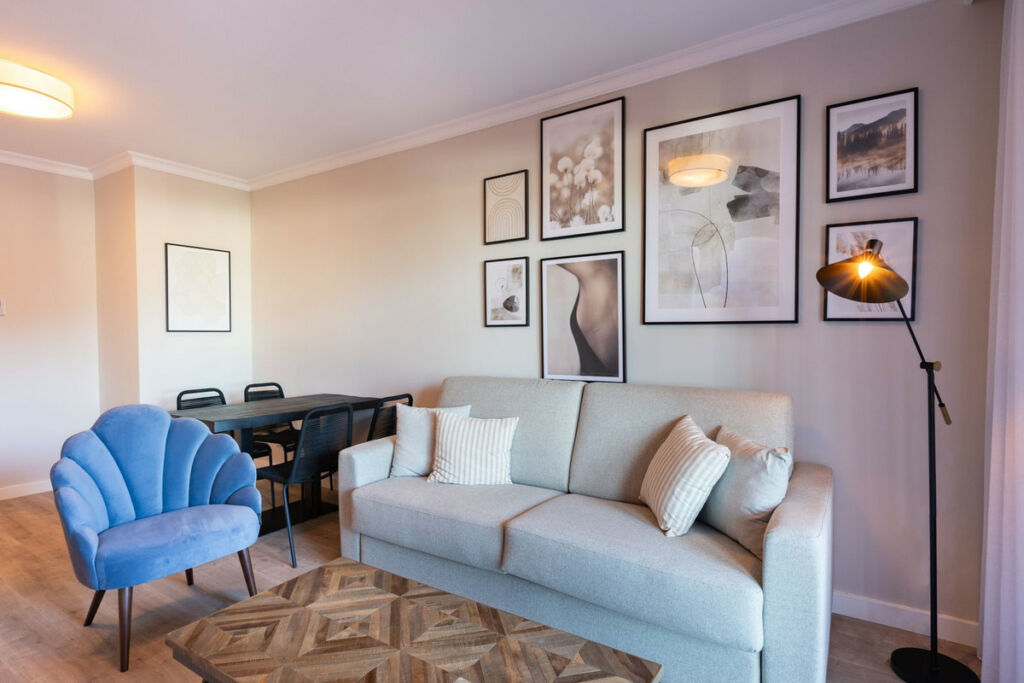 Middle Floor Apartment Benahavís Málaga - image 2