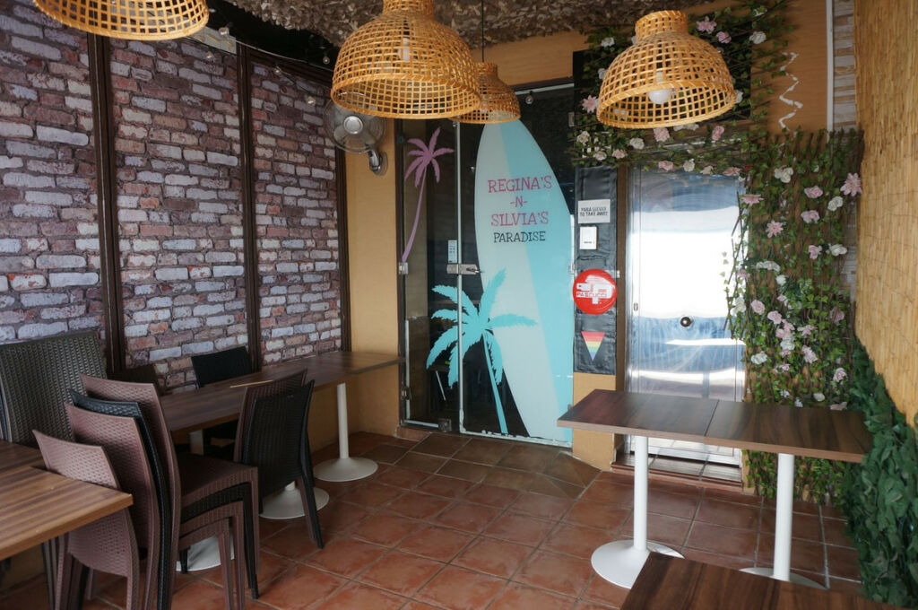 Townhouse Torremolinos Málaga - image 2