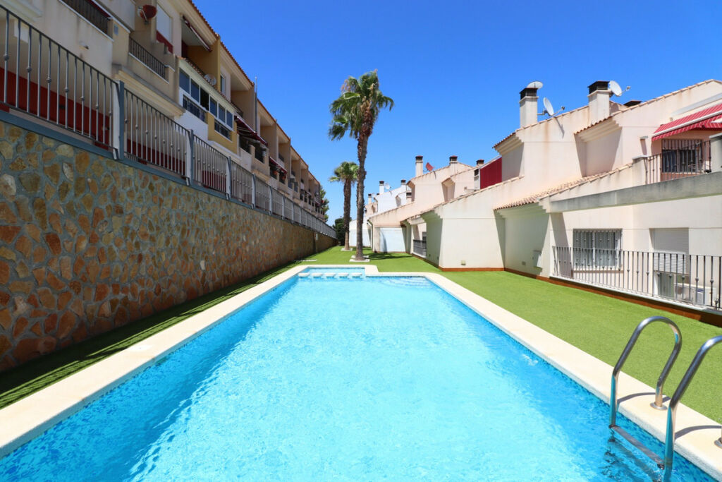 Townhouse Benijofar Alicante - image 2
