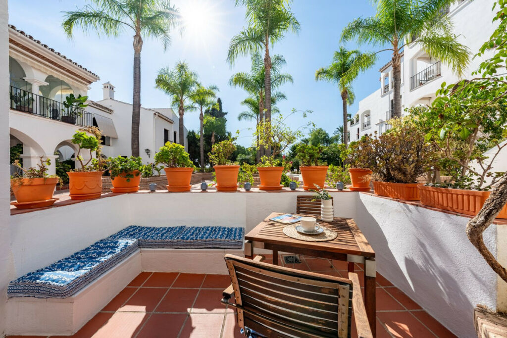 Ground Floor Apartment Marbella Málaga - image 2