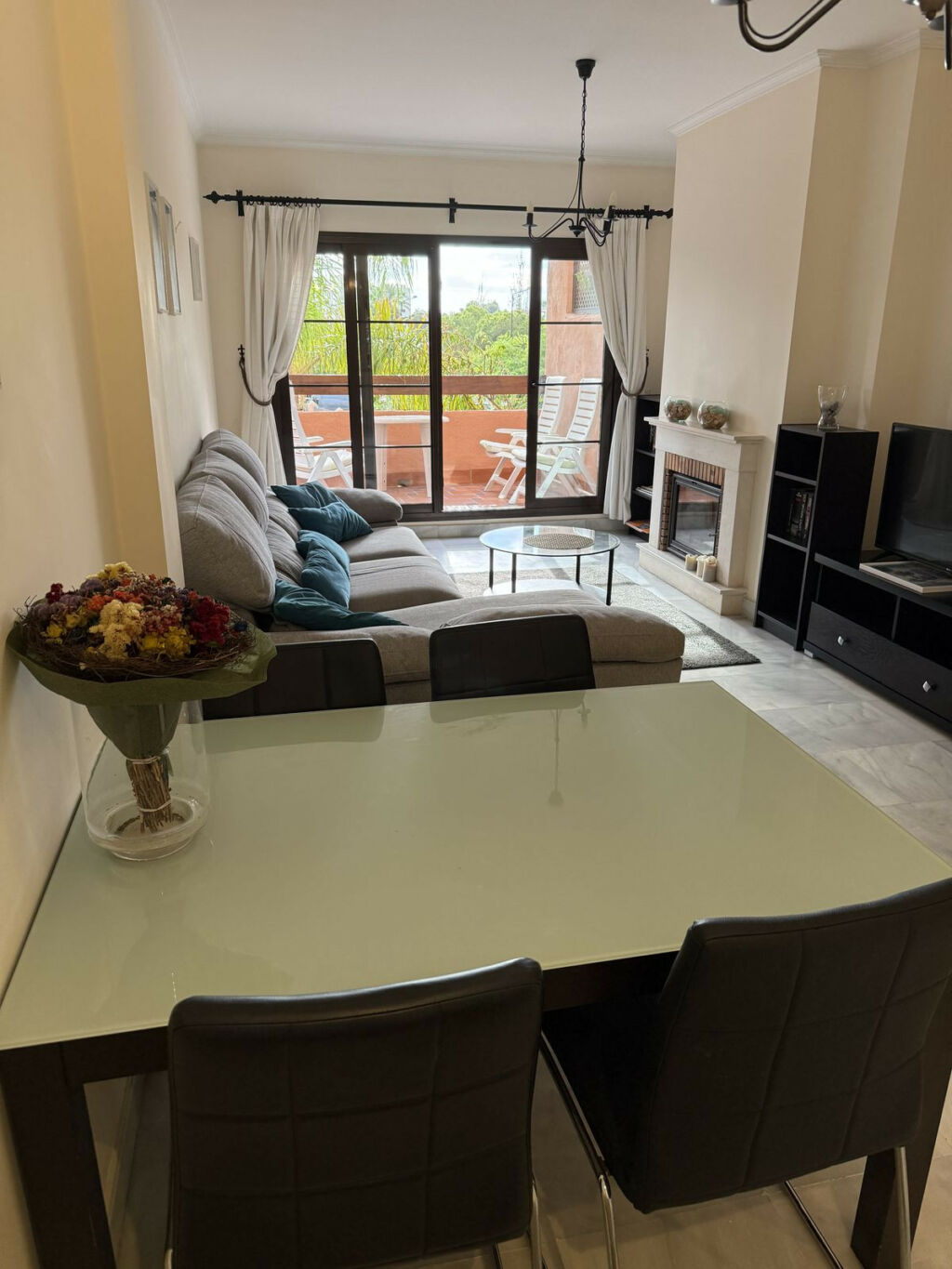 Middle Floor Apartment Hacienda del Sol Málaga - image 2