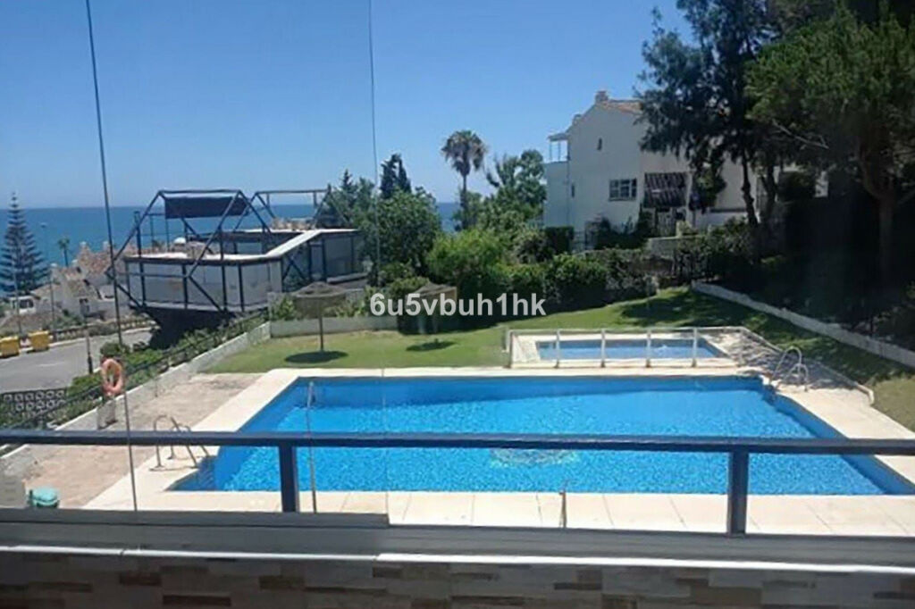 Ground Floor Apartment La Cala de Mijas Málaga - image 2