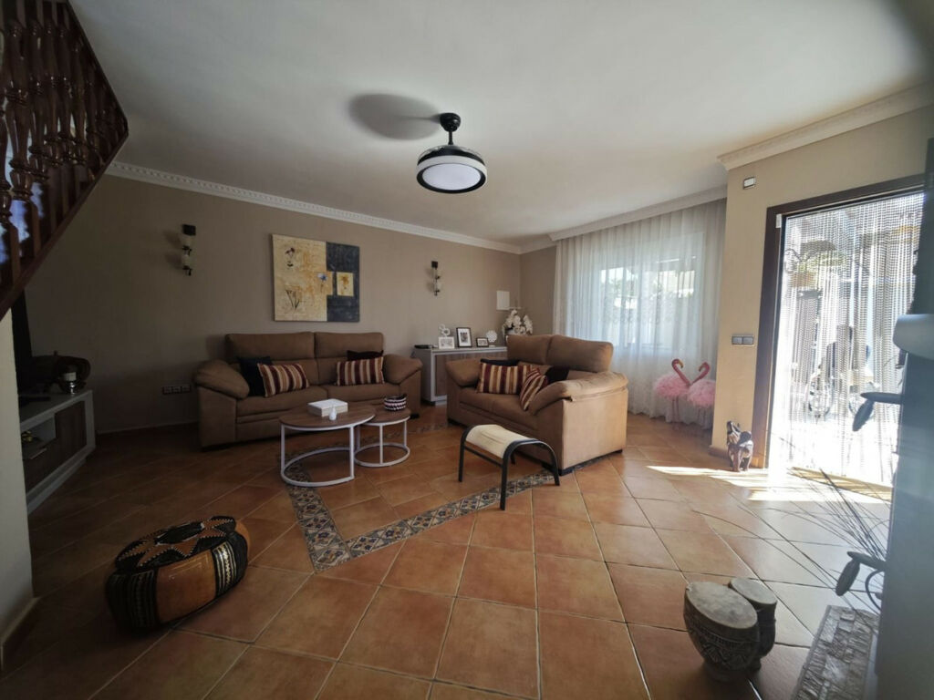 Townhouse Benalmadena Málaga - image 2