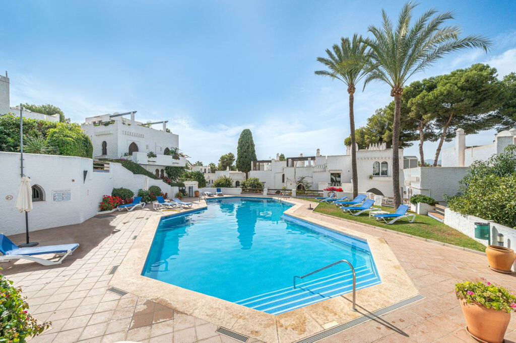 Townhouse Marbella Málaga - image 2