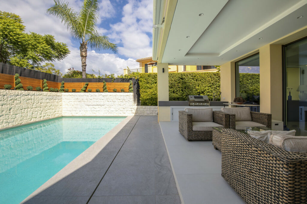 Detached Villa Guadalmina Alta Málaga - image 2