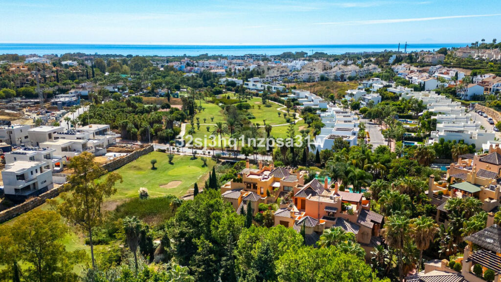 Penthouse Duplex New Golden Mile Málaga - image 2