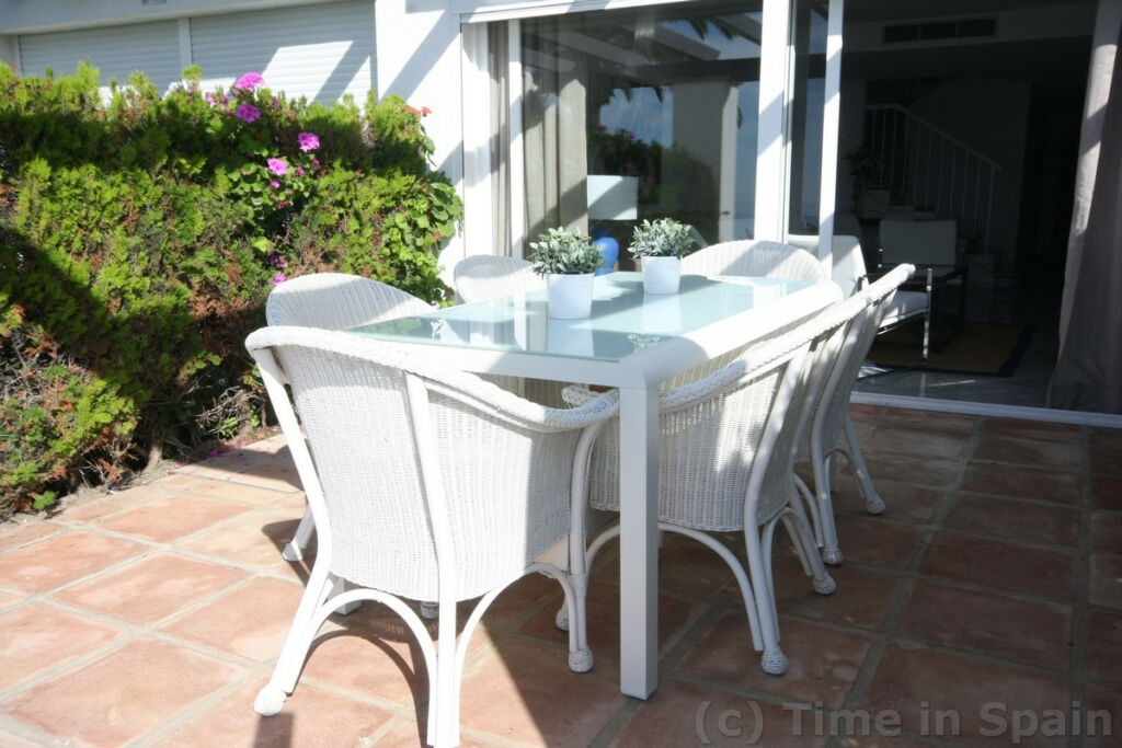 Townhouse Estepona Málaga - image 2