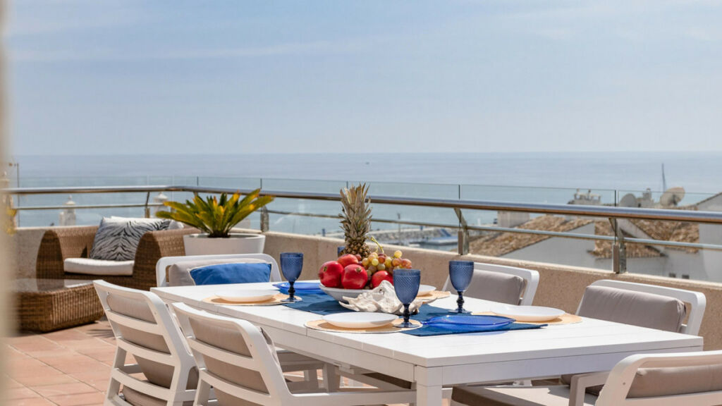 Penthouse Puerto Banús Málaga - image 2