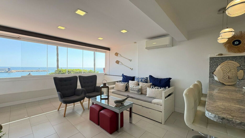 Middle Floor Apartment Marbella Málaga - image 2