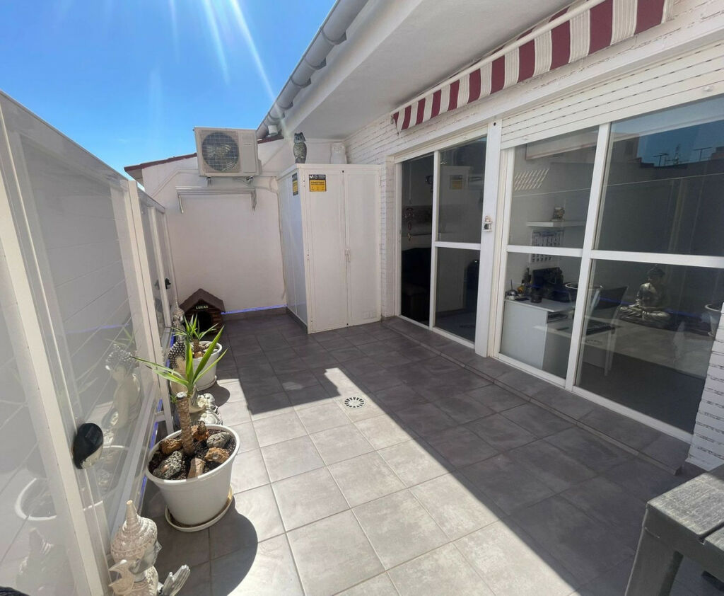 Penthouse Torrevieja Alicante - image 2