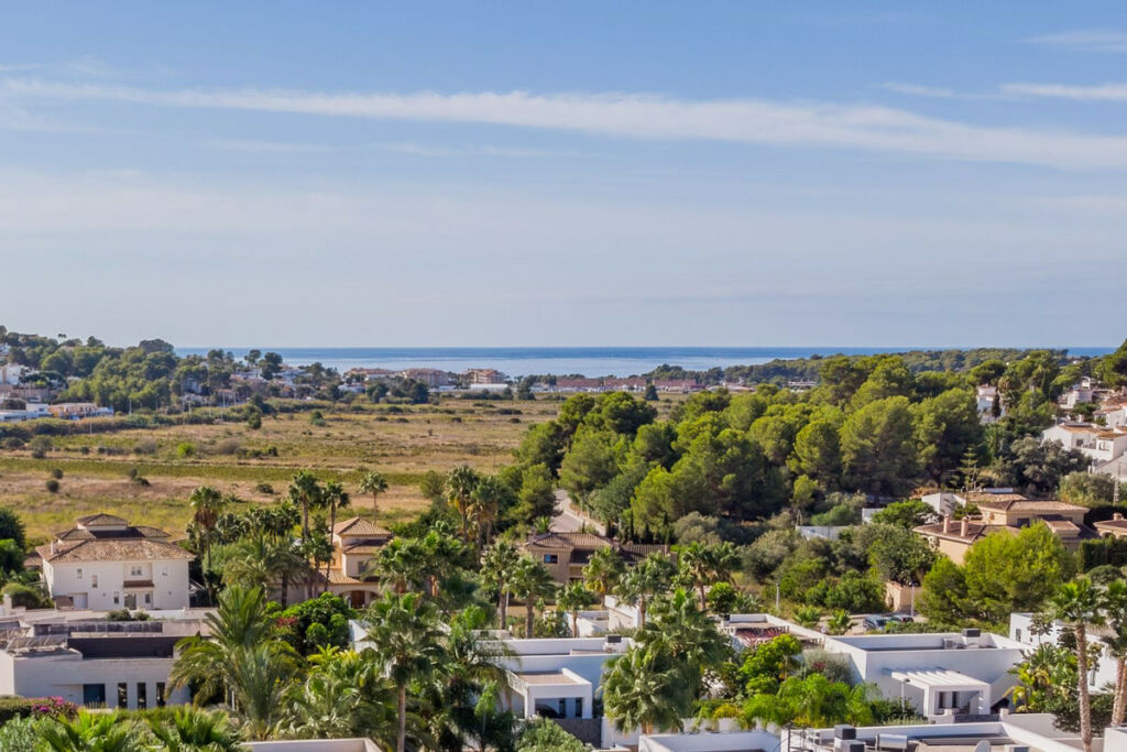 Detached Villa Moraira Alicante - image 3