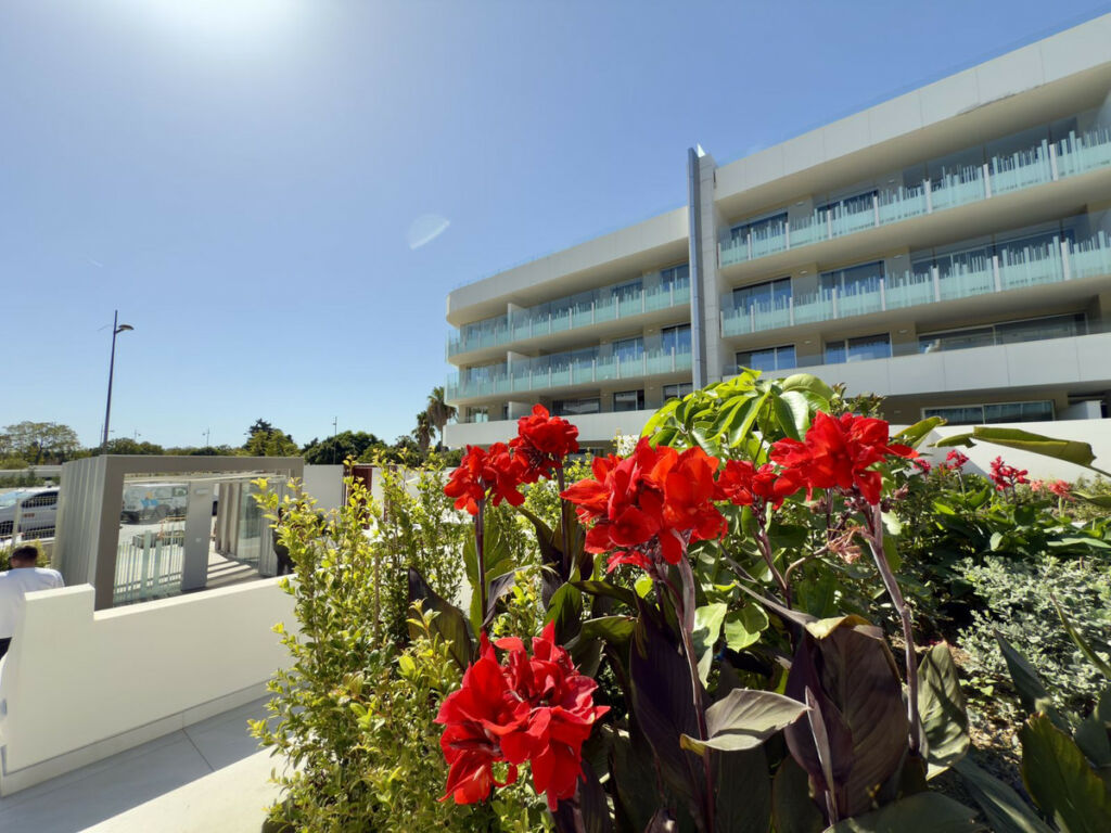 Middle Floor Apartment San Pedro de Alcántara Málaga - image 2
