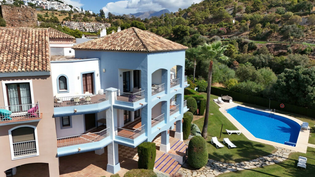 Penthouse Los Arqueros Málaga - image 2