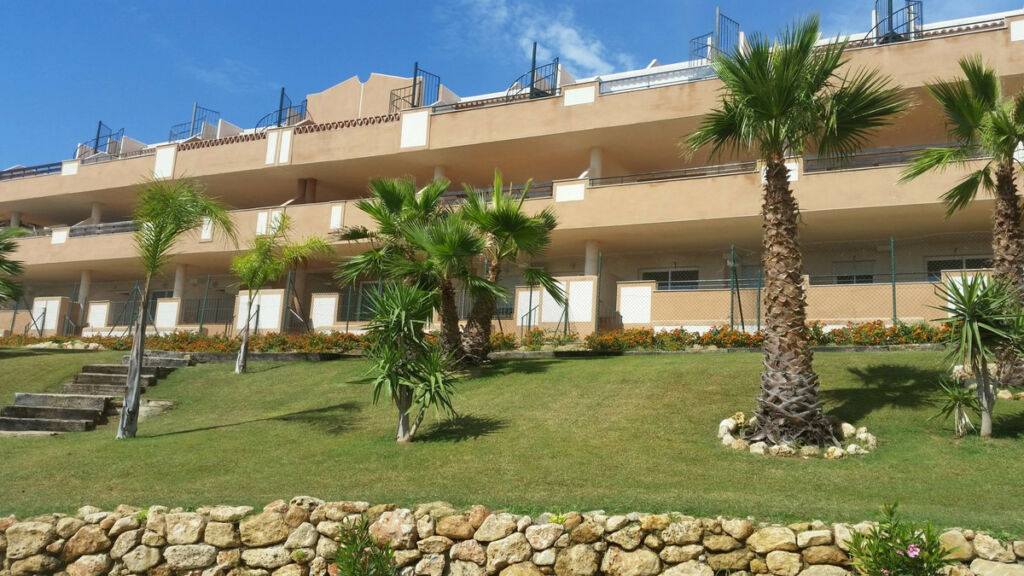 Ground Floor Apartment Doña Julia Málaga - image 2