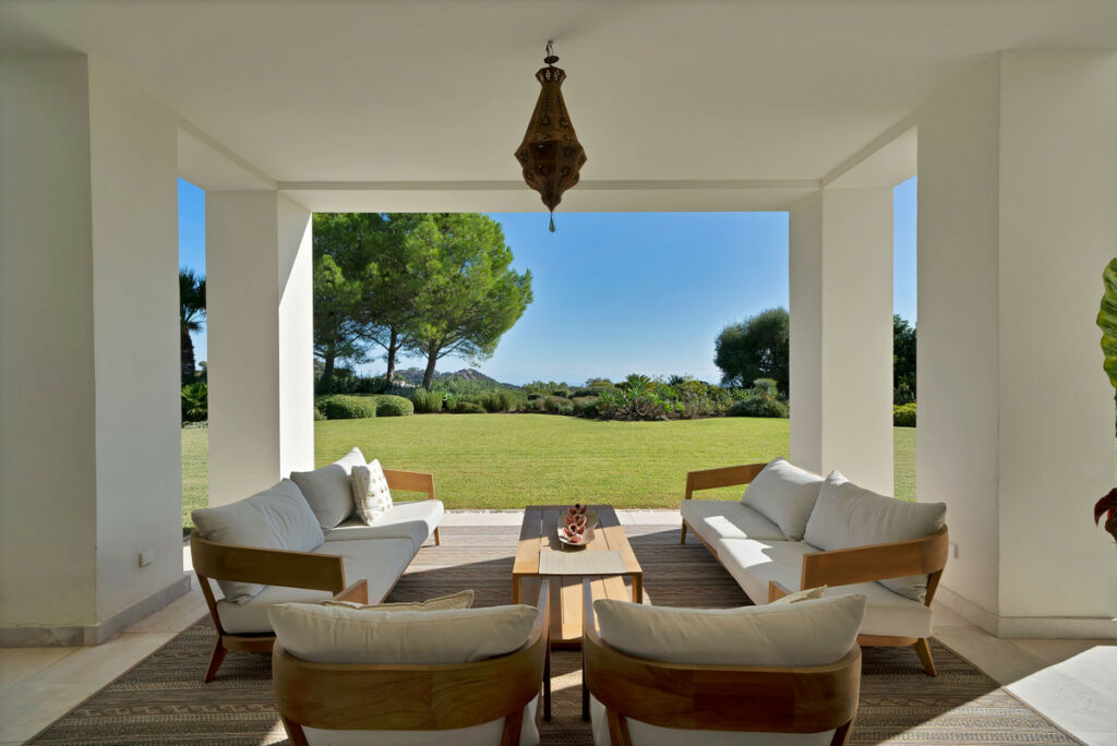Detached Villa La Zagaleta Málaga - image 2