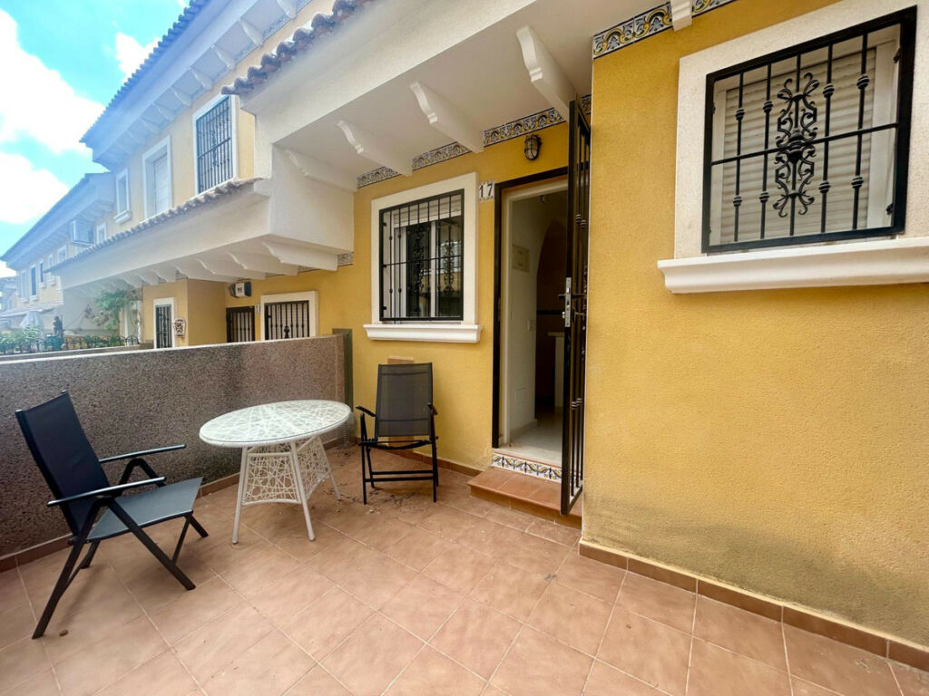 Townhouse Montemar Alicante - image 2