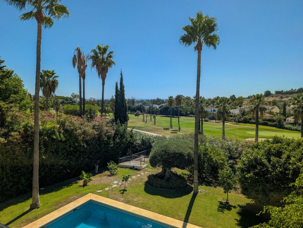 Detached Villa Nueva Andalucía Málaga - zdjęcie 2