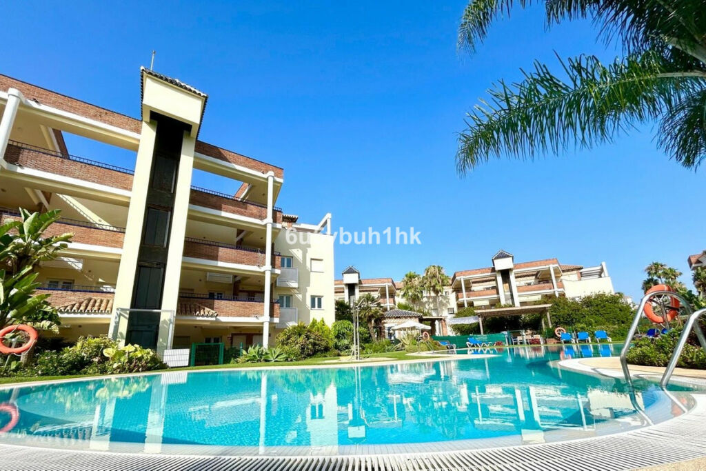 Ground Floor Apartment Miraflores Málaga - image 2