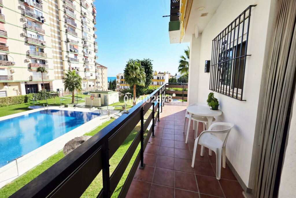 Ground Floor Apartment Benalmadena Costa Málaga - image 2