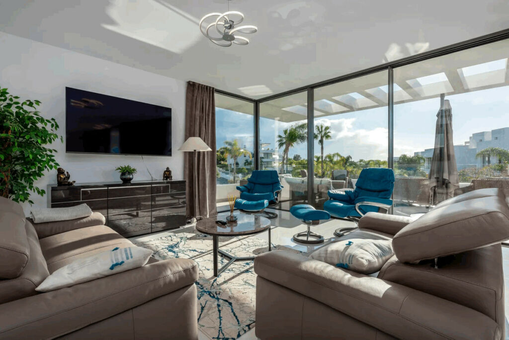 Penthouse Estepona Málaga - image 2