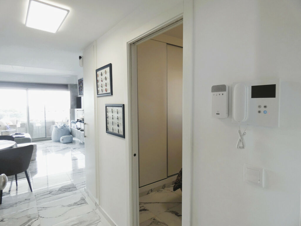 Middle Floor Apartment Los Dolses Alicante - image 2