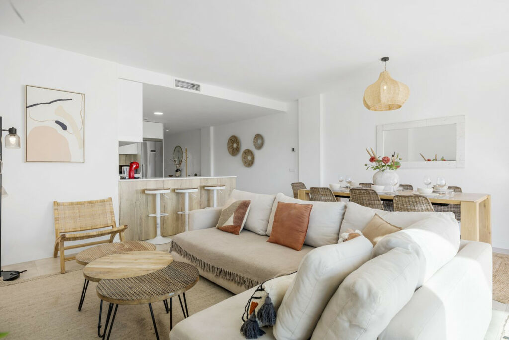 Ground Floor Apartment Estepona Málaga - image 2