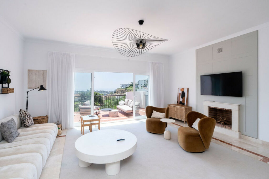 Penthouse El Paraiso Málaga - image 2