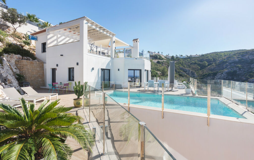 Detached Villa Denia Alicante - image 2
