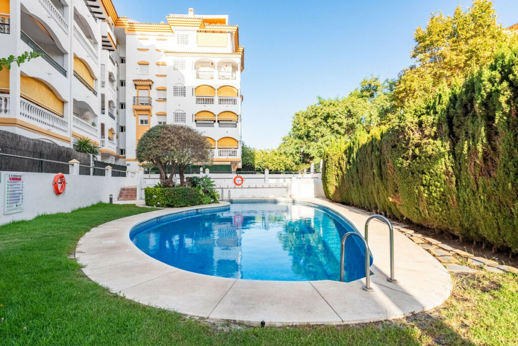 Penthouse San Pedro de Alcántara Málaga - image 2